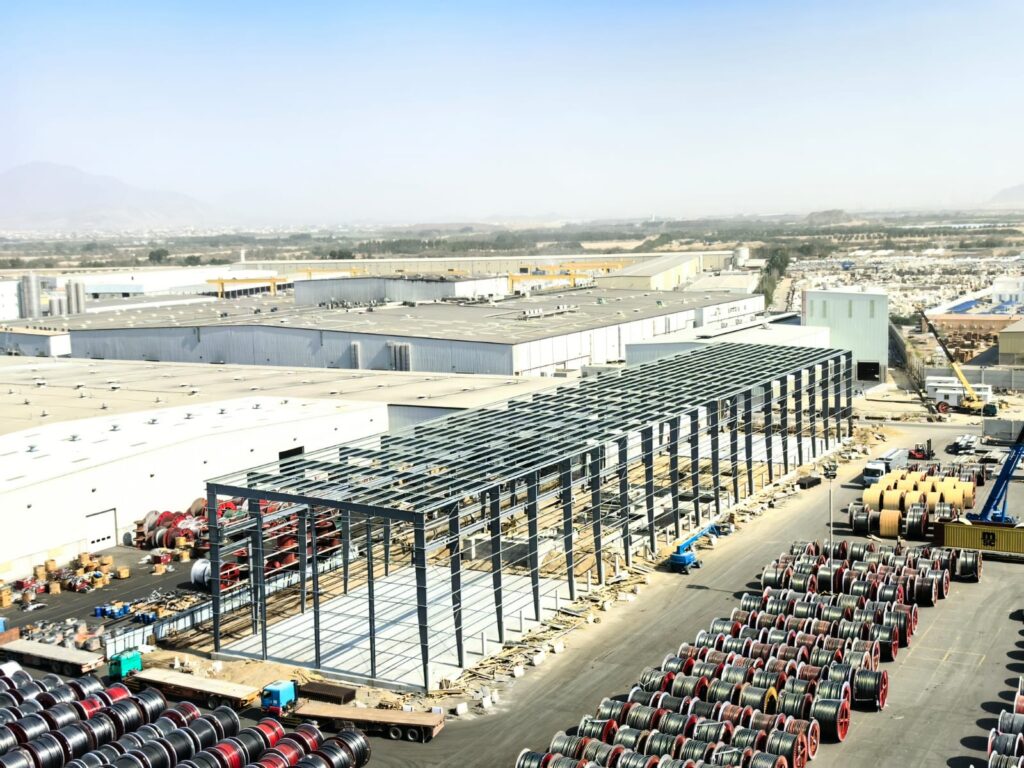 مشروع تشييد وتنفيذ مباني بواسطة شركة الفريق العالمي للمقاولات