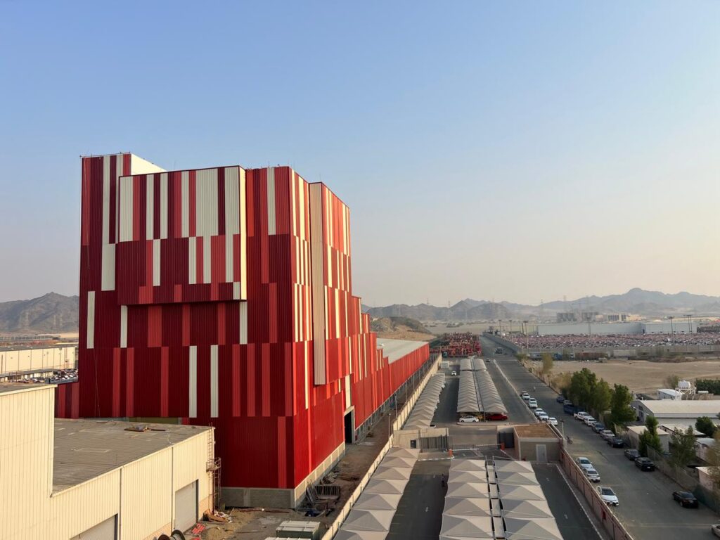 مشروع تشييد وتنفيذ مباني بواسطة شركة الفريق العالمي للمقاولات